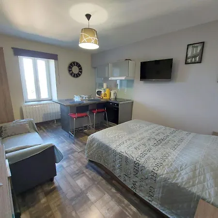 Cosy Continental Apartment *
